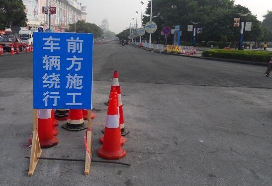 重磅！鄭州將取締馬路停車場(chǎng) 人行道禁設(shè)停泊位